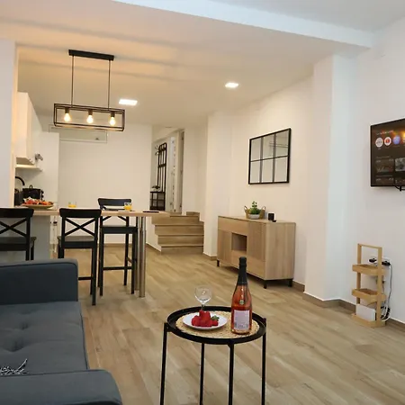 Fantastic Loft In The Center Of By Elconserje Alicante